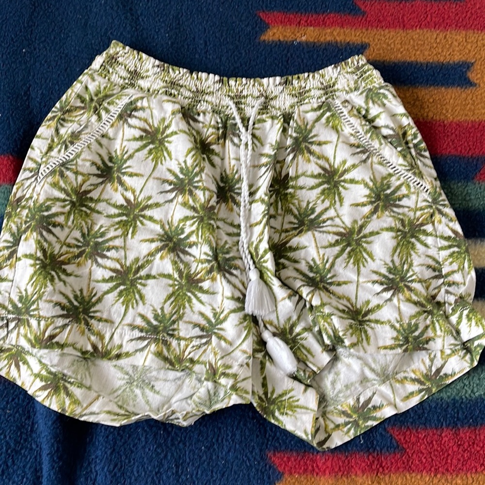 Summer shorts! Palm trees